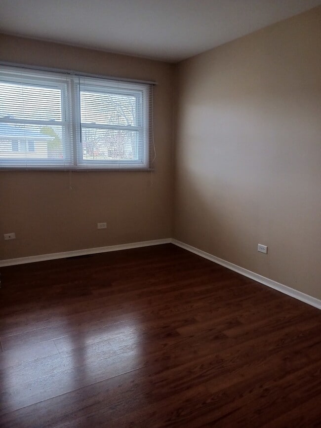 Building Photo - 546 Fawn Ct