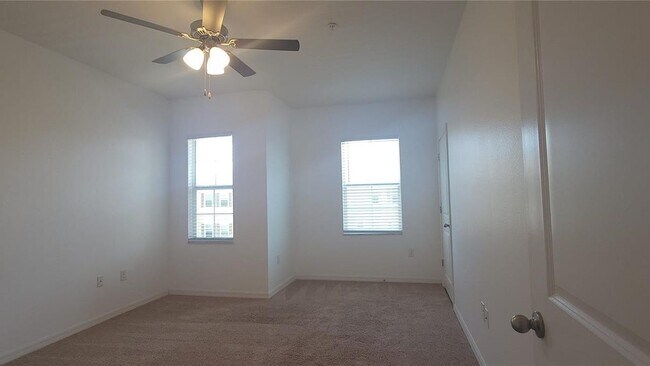 Building Photo - 5520 Angel Fish Ct