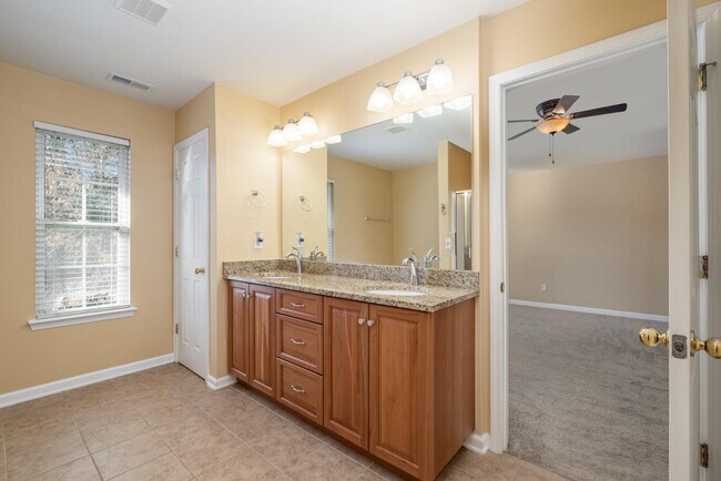 Building Photo - 2108 Tommy Ln