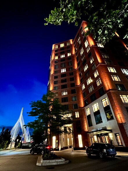 Exterior look - 100 Lovejoy Wharf
