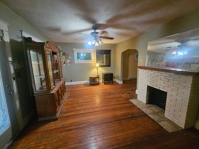 Building Photo - OWNER FINANCE! NO BANK QUALIFYING! NO CREDIT CHECK!