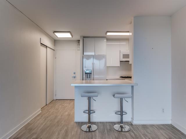 Building Photo - 3883 Turtle Creek Blvd