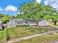 Building Photo - 7710 NW 6th Ct