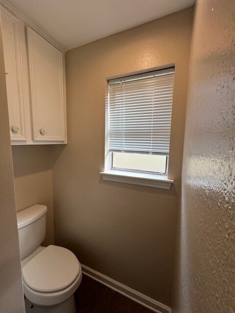 Building Photo - 18734 Wood Glen Ln