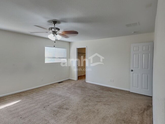 Building Photo - 861 Stagecoach Dr