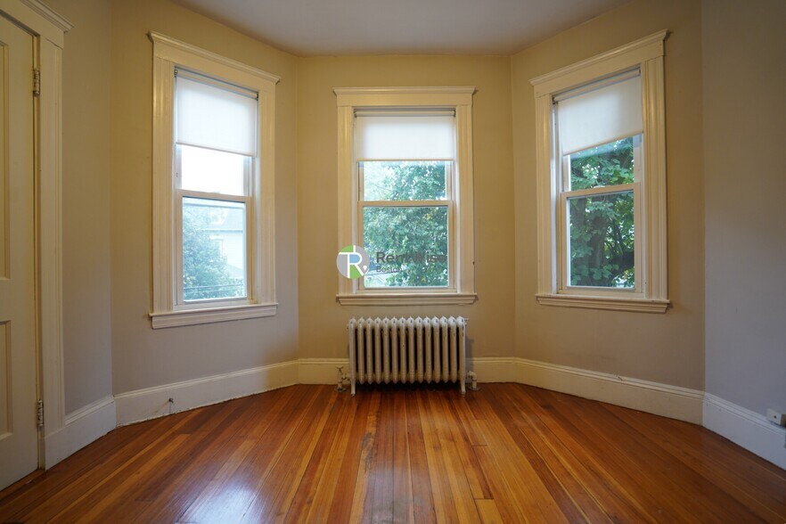 Building Photo - 15 Sumner St