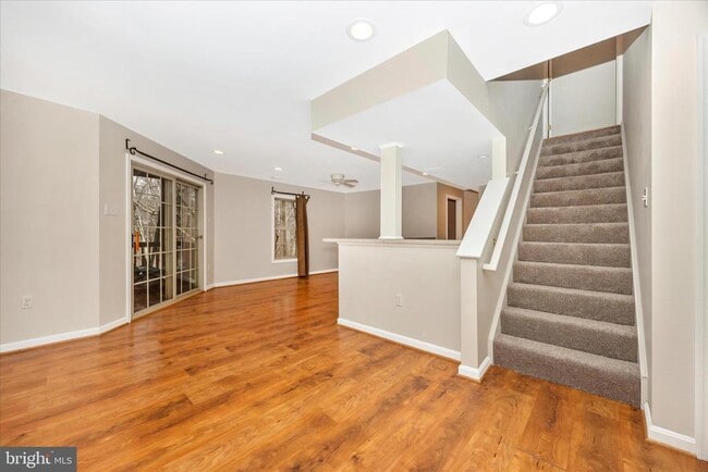 Building Photo - 6976 Meadowpoint Terrace