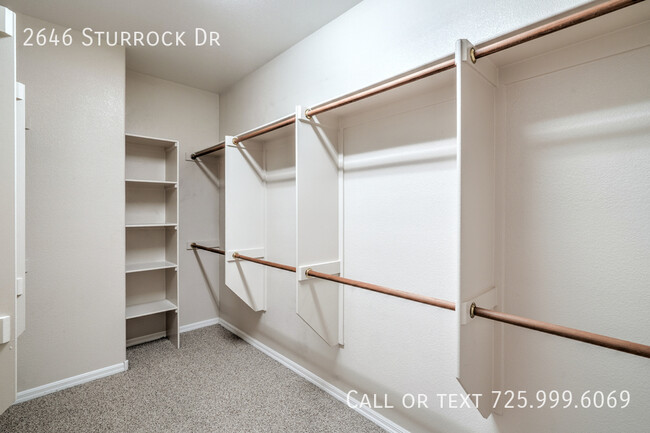 Building Photo - 2646 Sturrock Dr