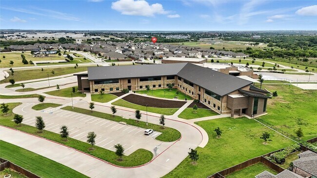 Building Photo - 604 Bronze Forest Dr