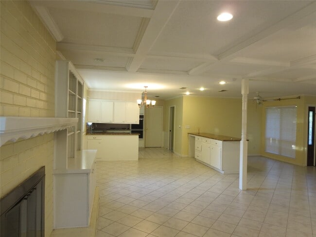 Building Photo - 1006 Walnut Bend Ln