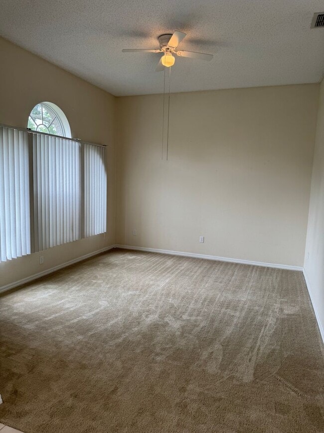 Building Photo - Waterview 3 BED / 2 BATH Home For Rent!