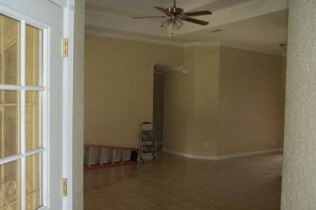 Building Photo - 3821 Oriole Ave