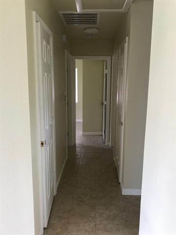 Building Photo - 534 W Kearney St