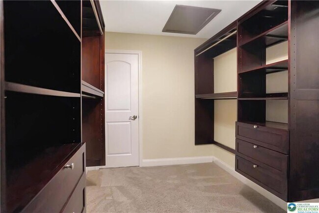 Building Photo - 202 McNair Cir