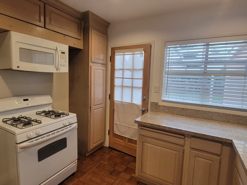 Building Photo - 17565 Bullock St