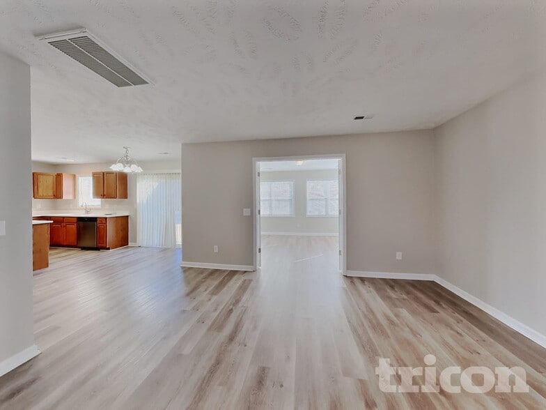 Building Photo - 200 Lattimore Rd