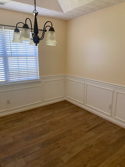 Building Photo - 1109 Patton Way