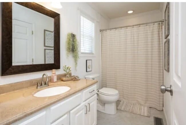 Building Photo - 538 Old State Route 34