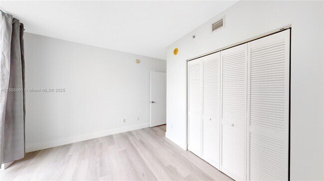 Building Photo - 325 S Biscayne Blvd