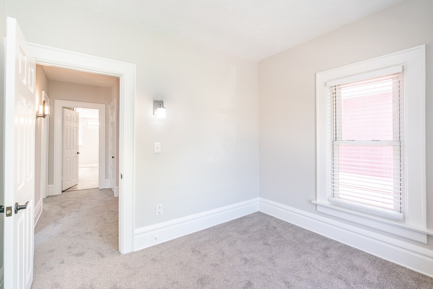 Bedroom 1 - 2435 Summit St