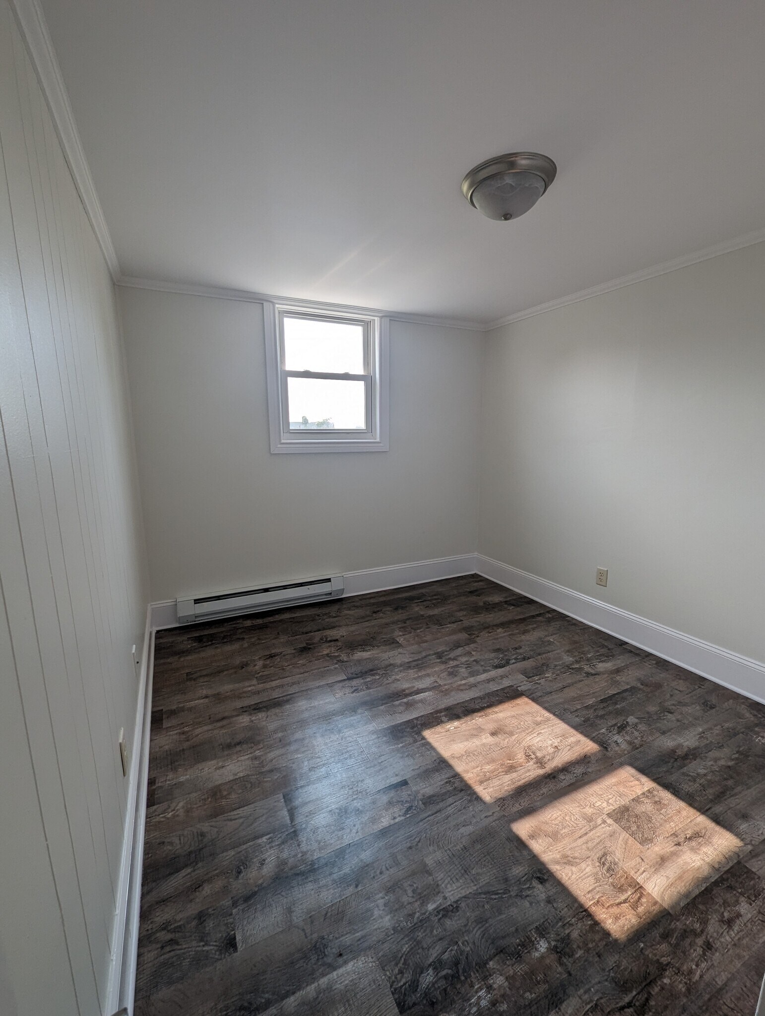 Building Photo - 840 Duke Ave