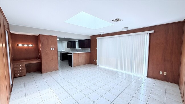 Building Photo - 11119 Atwell Dr