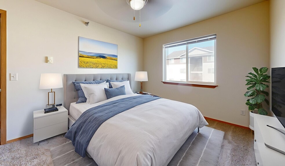 Building Photo - Olson Apartments