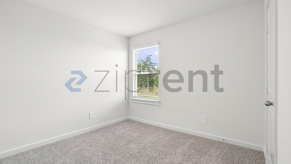 Building Photo - Unit 8051
