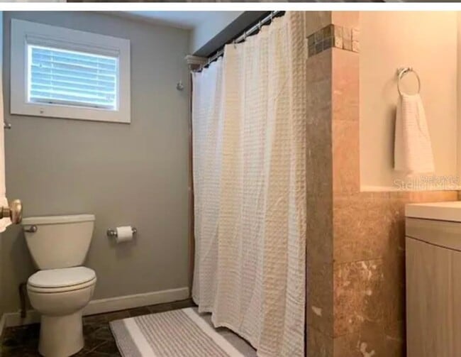 Building Photo - 721 22nd St