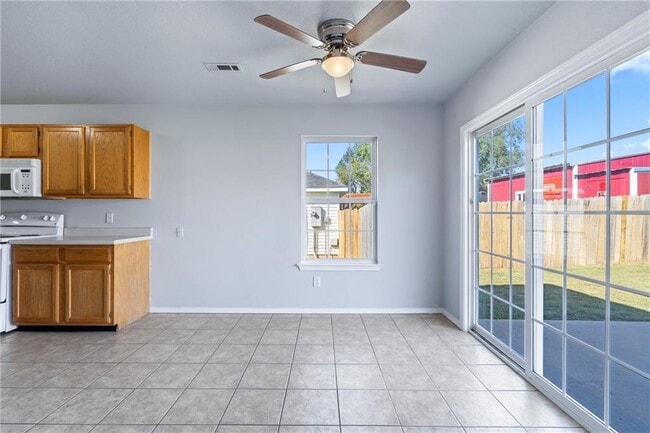 Building Photo - 607 Amanda Dr