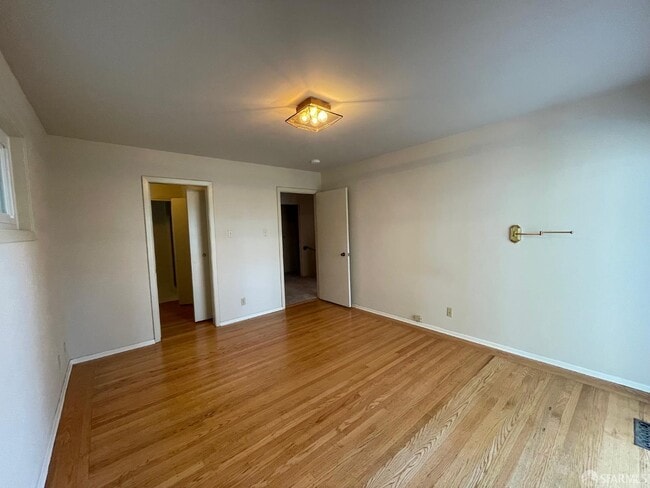 Building Photo - 7 Sheldon Terrace