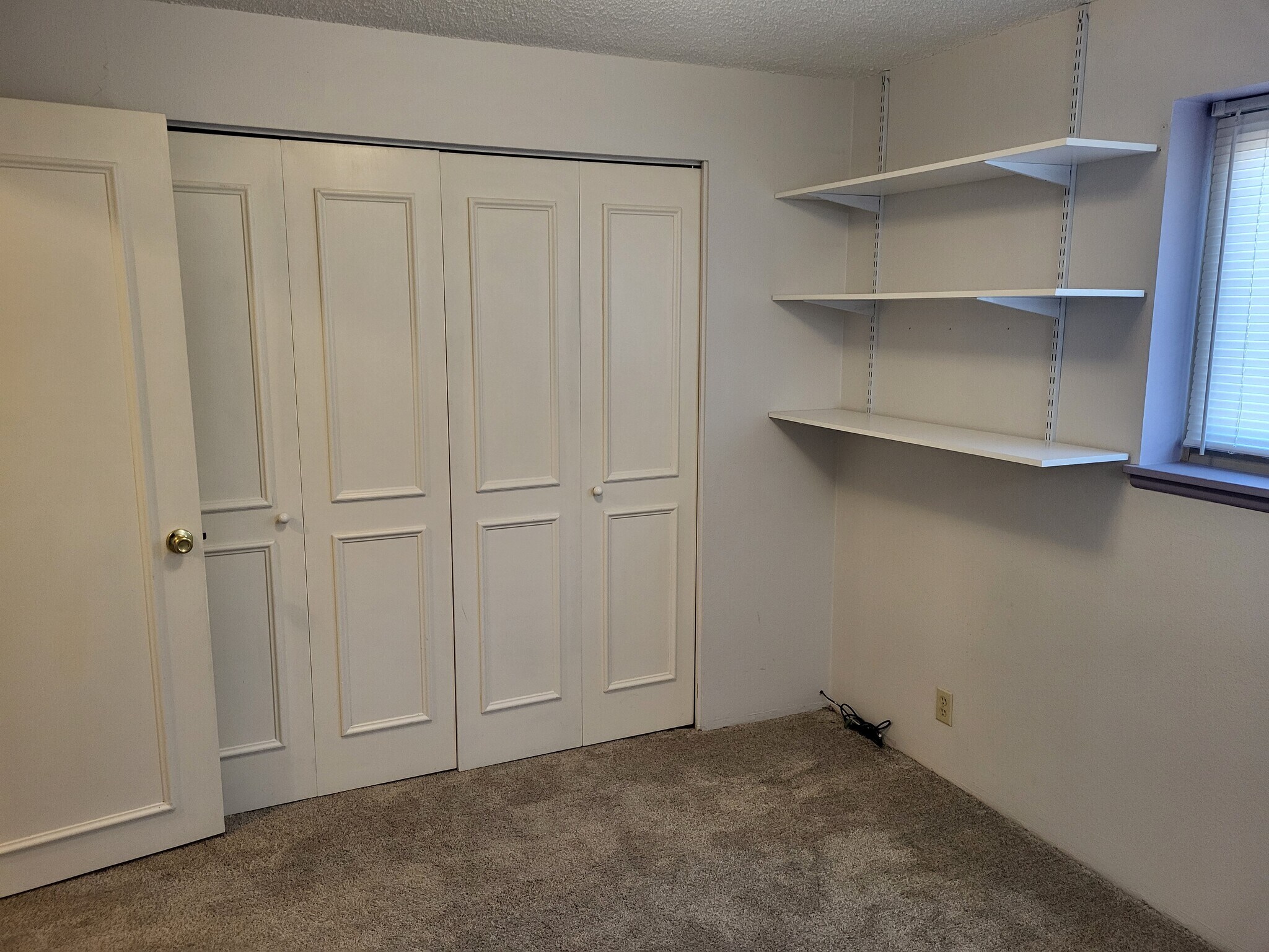 Building Photo - 10470 Romblon Way