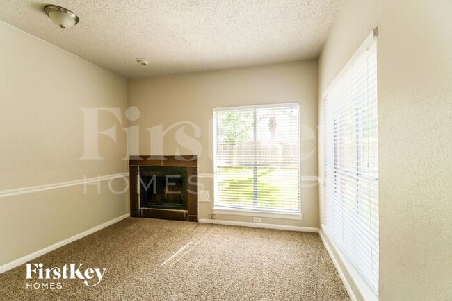 Building Photo - 1219 Catskill Dr