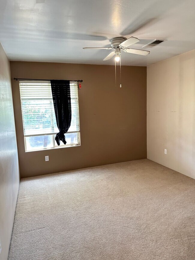 Building Photo - Coming Soon! Northwest Bakersfield Home