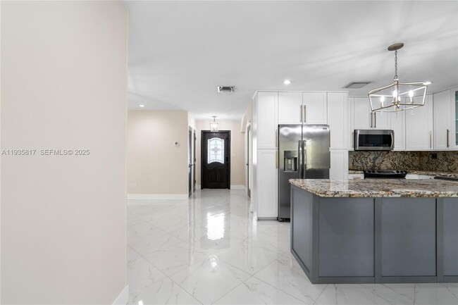 Building Photo - 13611 SW 77th St