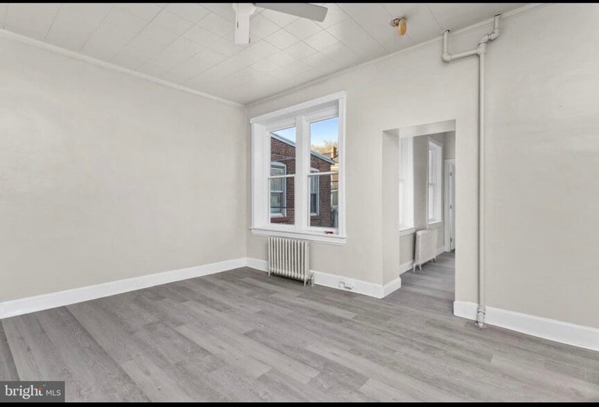 Building Photo - 134 4th Ave