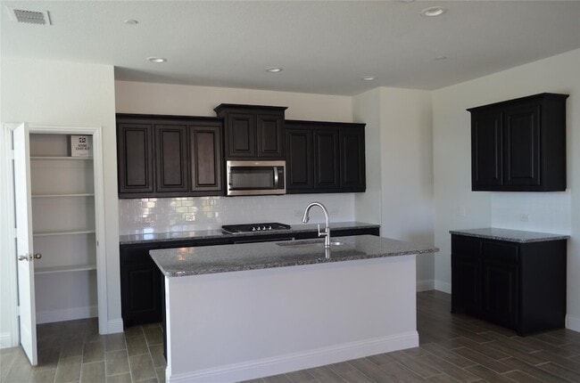 Building Photo - 5501 Crosby Dr