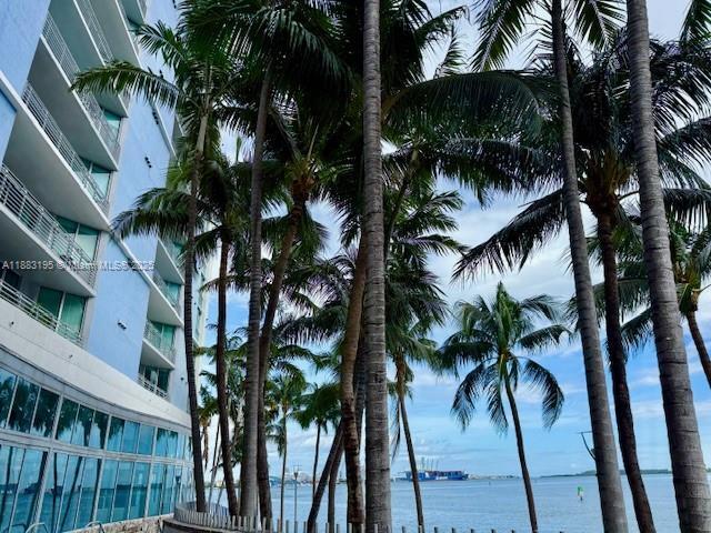 Building Photo - 325 S Biscayne Blvd