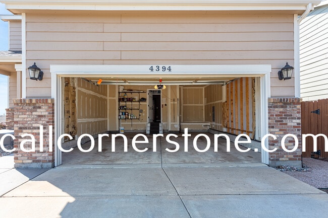 Building Photo - 4394 Crow Creek Dr