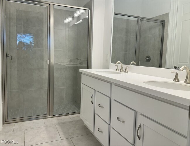 Building Photo - 43800 Blue Heron Ln