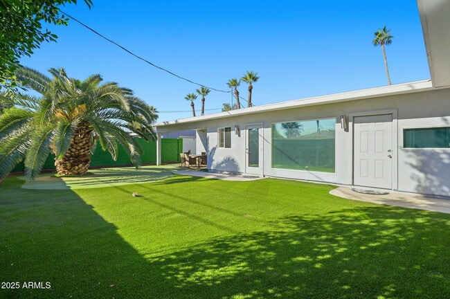 Building Photo - 7921 E Willetta St