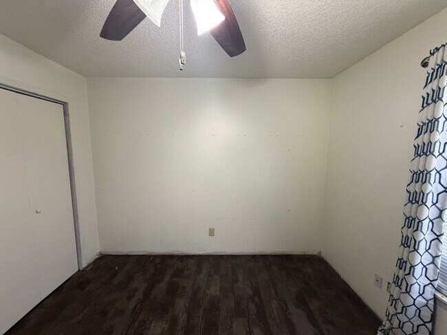 Building Photo - 2409 Texas Ave