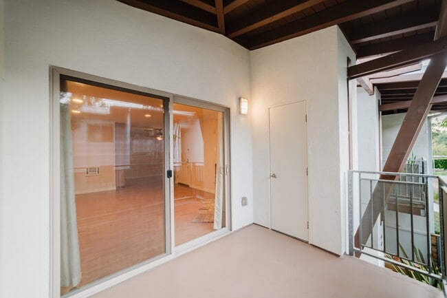 Building Photo - 1760 El Camino Real