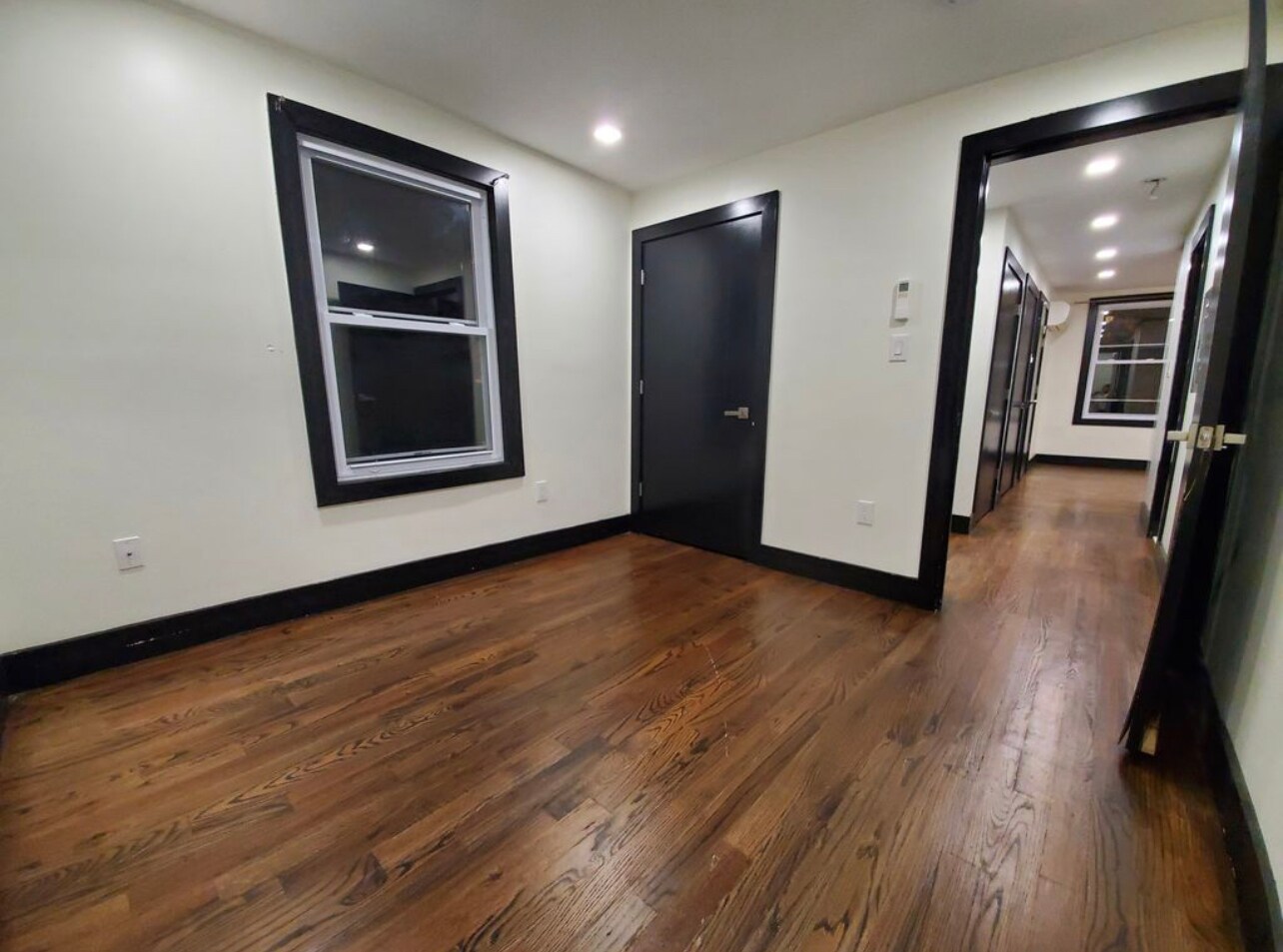 Unit 3 - 77 Vroom St
