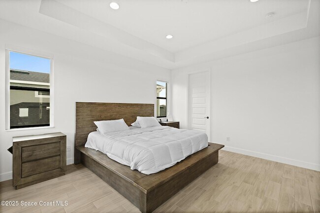 Building Photo - 3233 Casare Dr