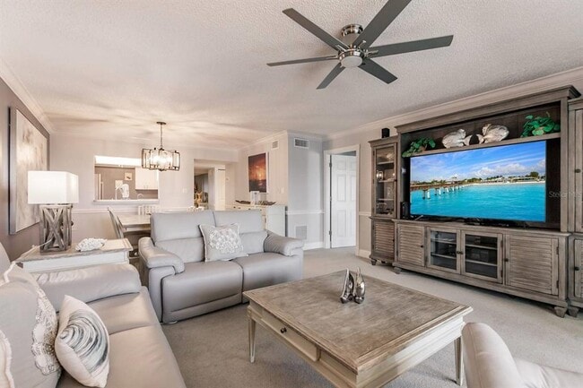 Building Photo - 1055 W Peppertree Dr