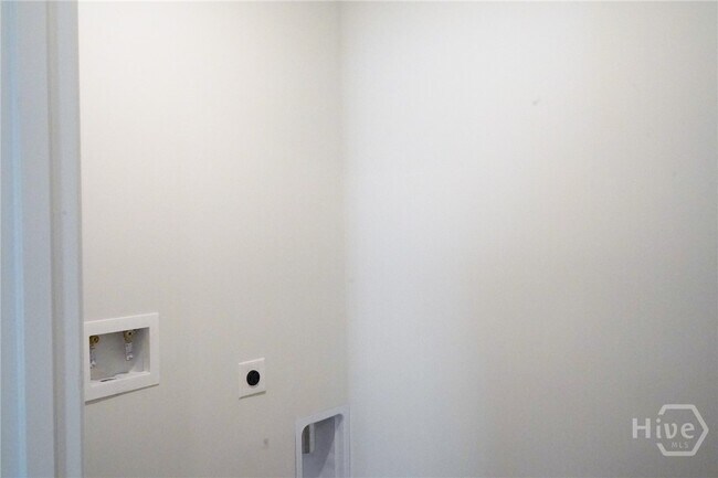 Building Photo - 397 Coconut Dr