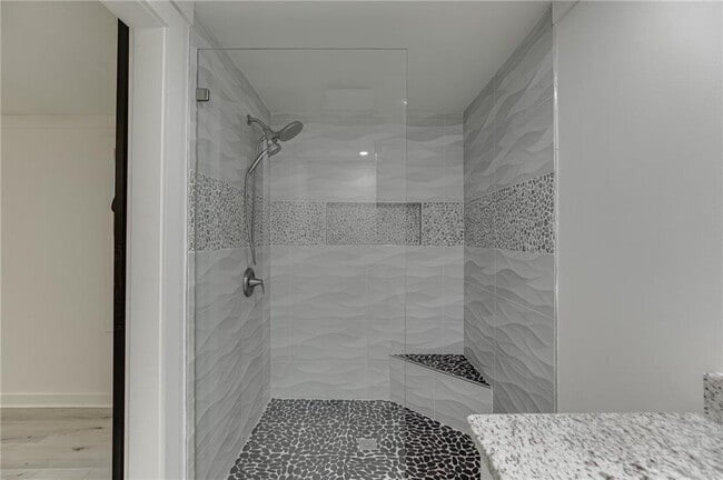 Building Photo - 3685 Fir Dr