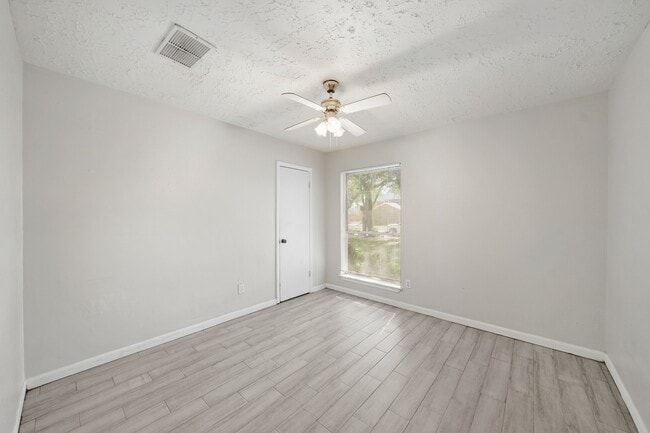 Building Photo - 13923 Ludgate Pass