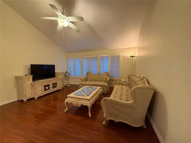 Building Photo - 1015 Arcadia Ave